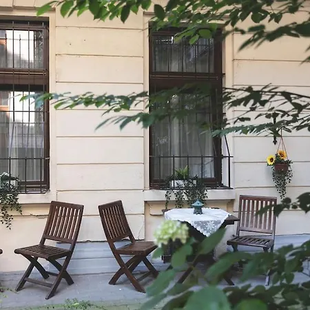 Central Bliss Bright City Haven Apartamento